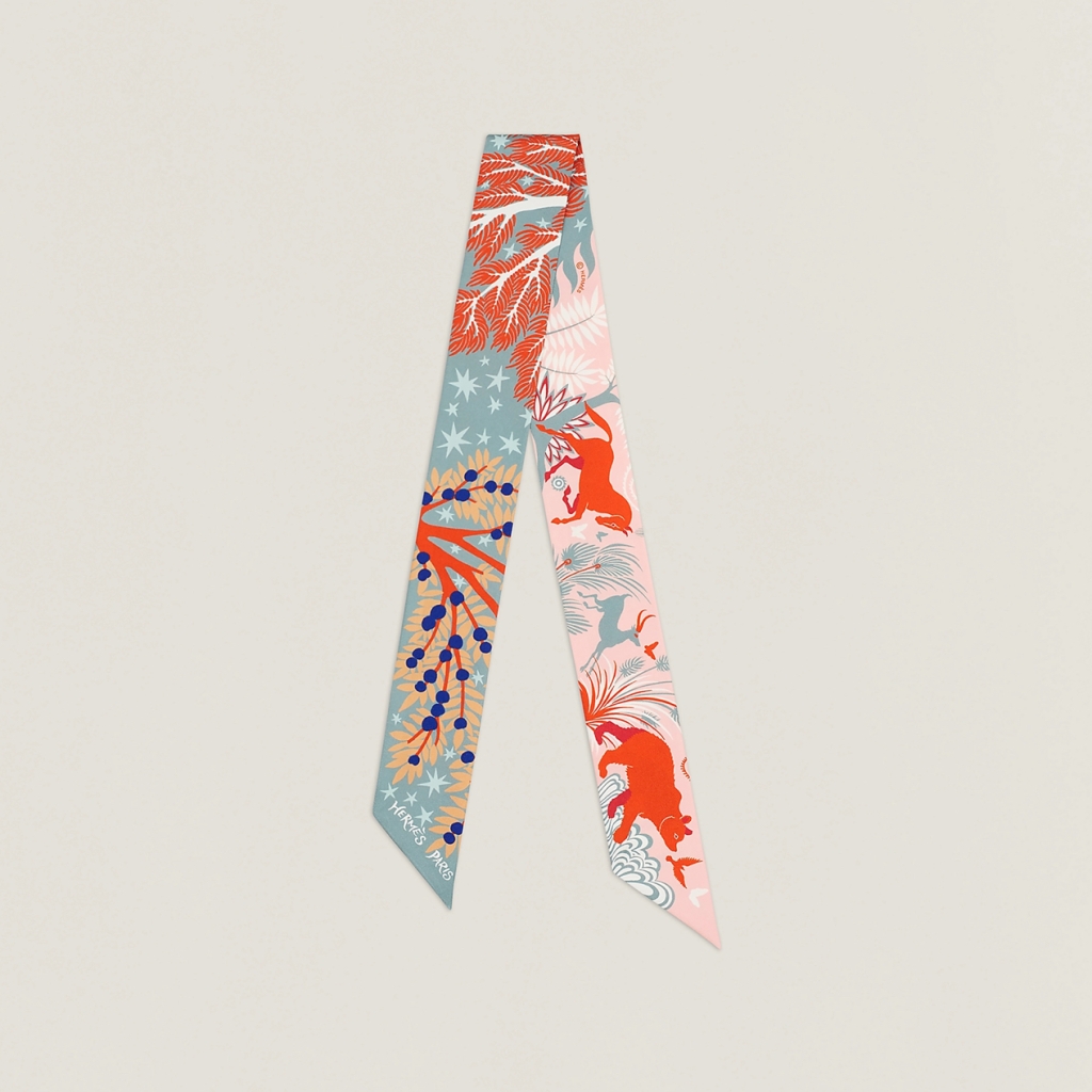 Scarf of the moment: Sous le Charme d'Orphée | The Librain……retired